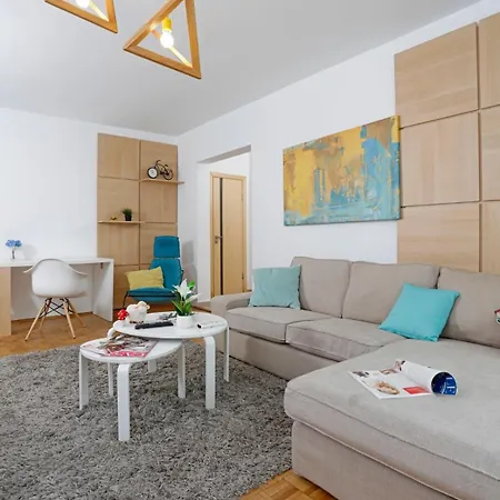 2 Bdrm Lovely *